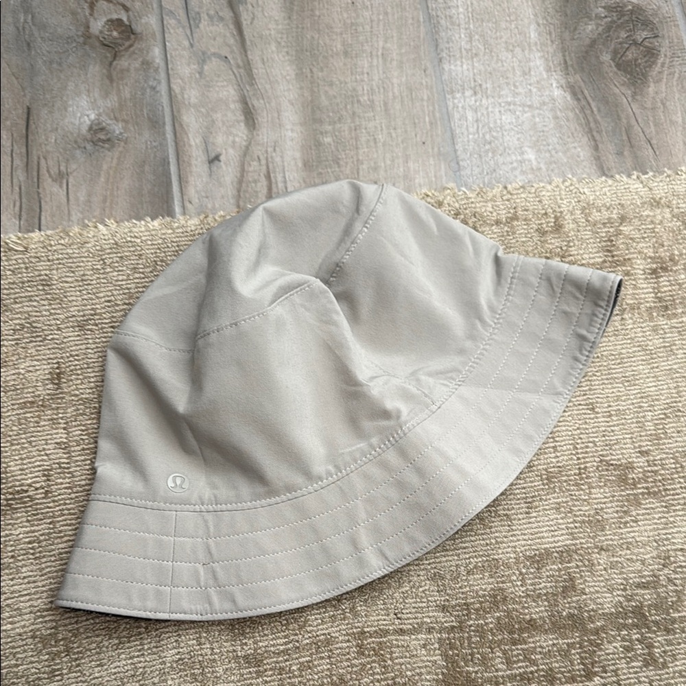 Lululemon Reversible Bucket Hat